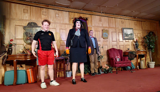 Sleuth's Mystery Dinner Show